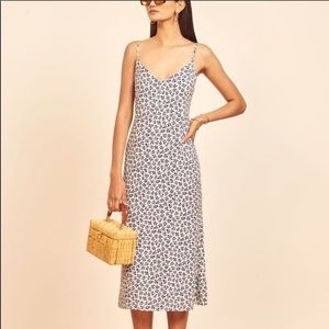 ⭐️ Reformation Boston Dress in Bombay Size 6